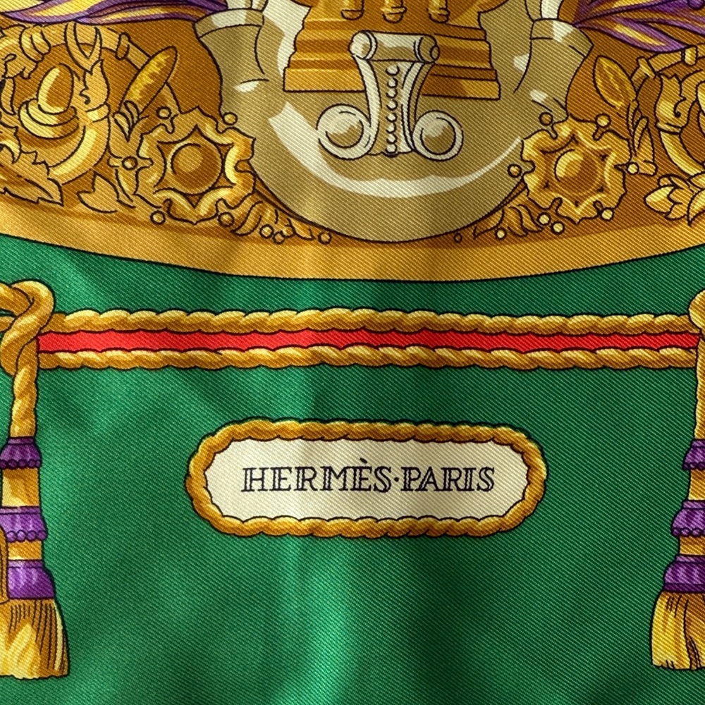 Hermes silk scarf - Picture 5 of 9